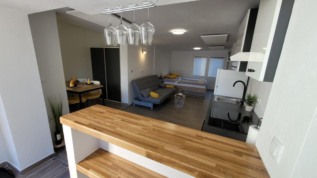 Apartma Studio Jana 크라니스카고라 외부 사진